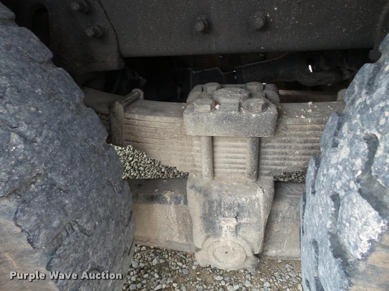 image for item K3337 2004 International 7500 bucket truck