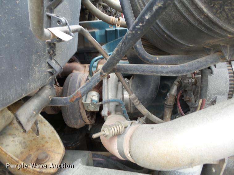 image for item K3337 2004 International 7500 bucket truck