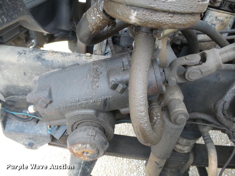 image for item K3337 2004 International 7500 bucket truck