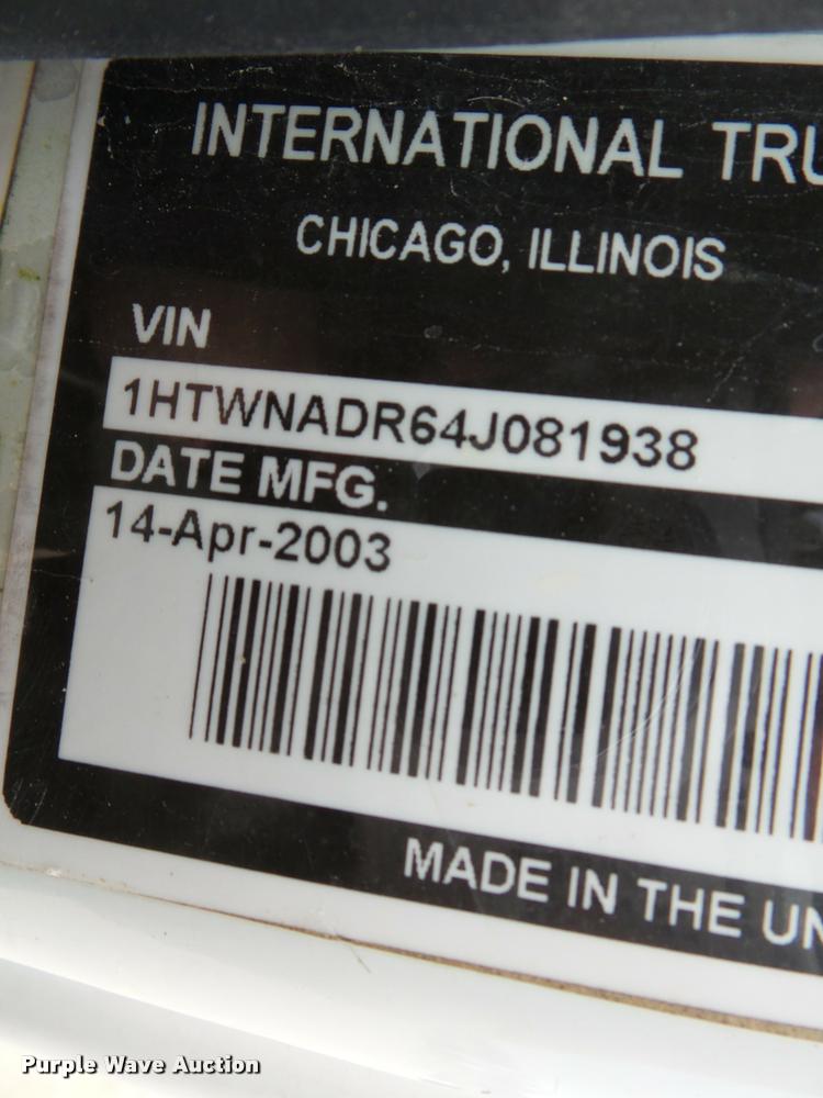 image for item K3337 2004 International 7500 bucket truck