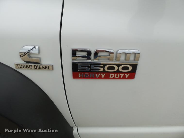 image for item K3338 2008 Dodge Ram 5500 bucket truck