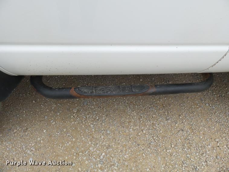 image for item K3338 2008 Dodge Ram 5500 bucket truck