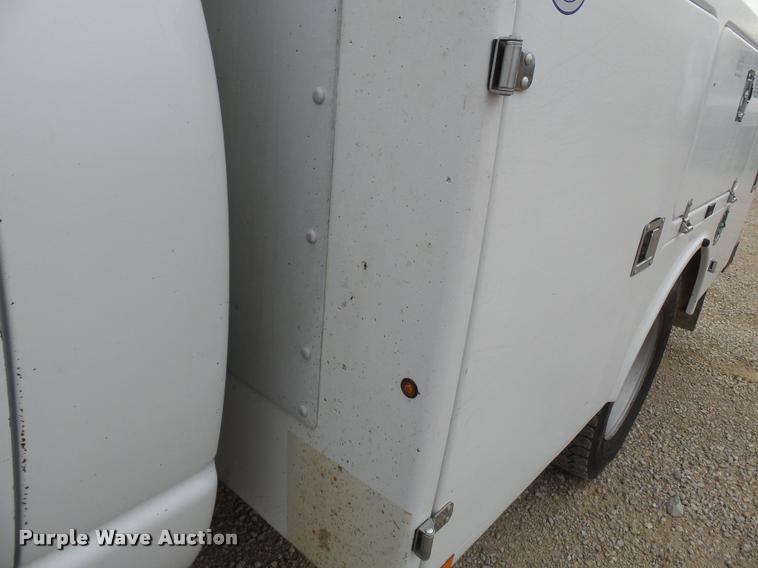 image for item K3338 2008 Dodge Ram 5500 bucket truck