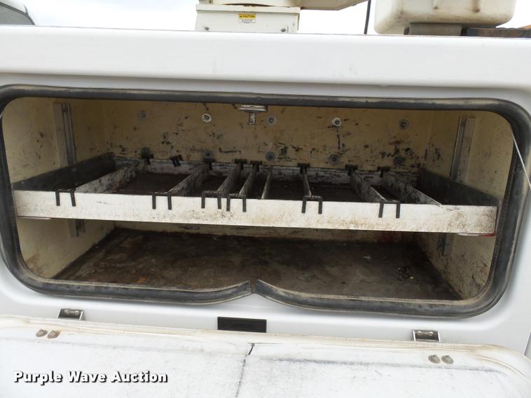 image for item K3338 2008 Dodge Ram 5500 bucket truck