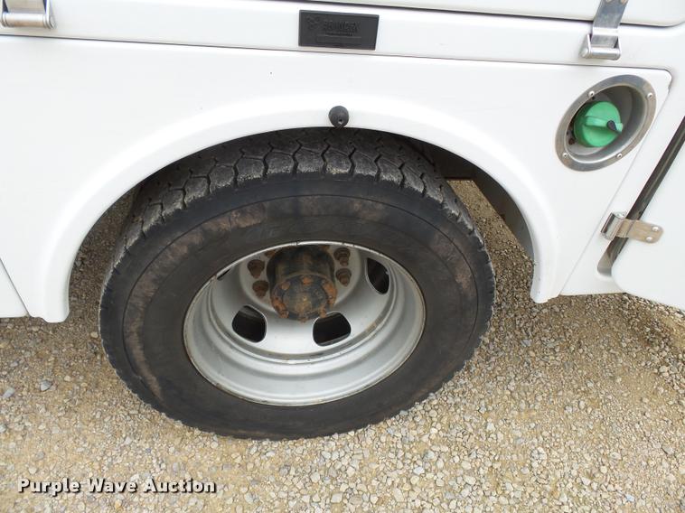 image for item K3338 2008 Dodge Ram 5500 bucket truck