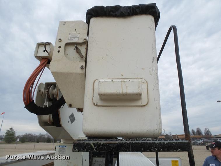 image for item K3338 2008 Dodge Ram 5500 bucket truck