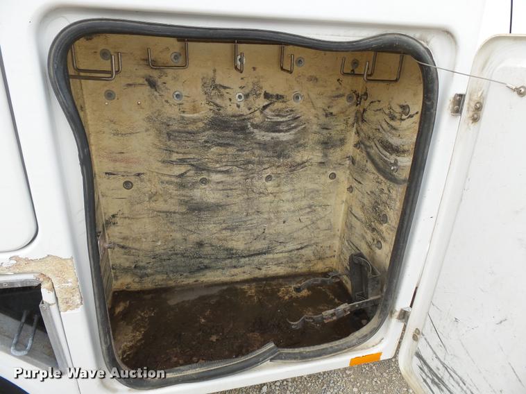 image for item K3338 2008 Dodge Ram 5500 bucket truck