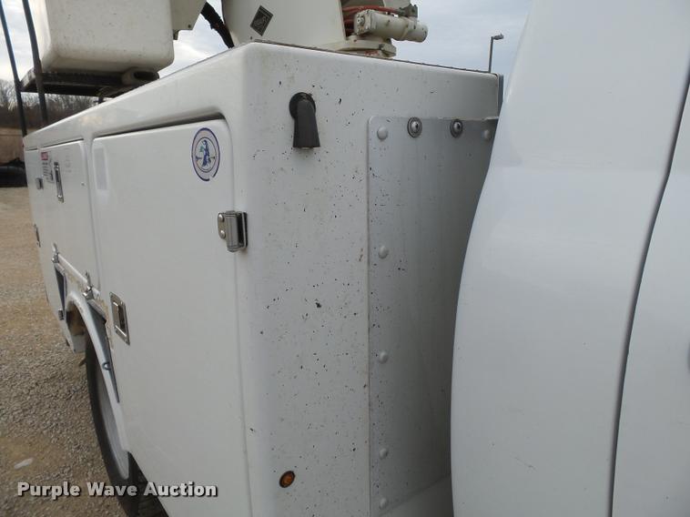 image for item K3338 2008 Dodge Ram 5500 bucket truck