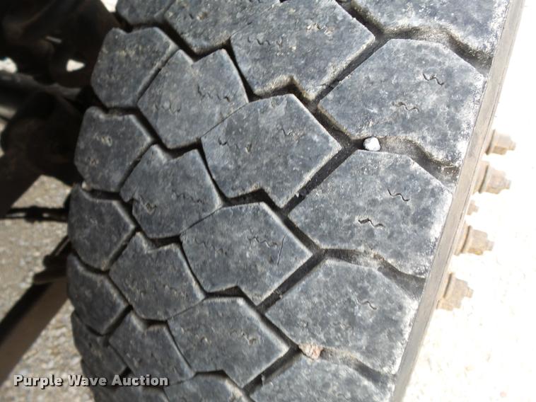 image for item K3338 2008 Dodge Ram 5500 bucket truck