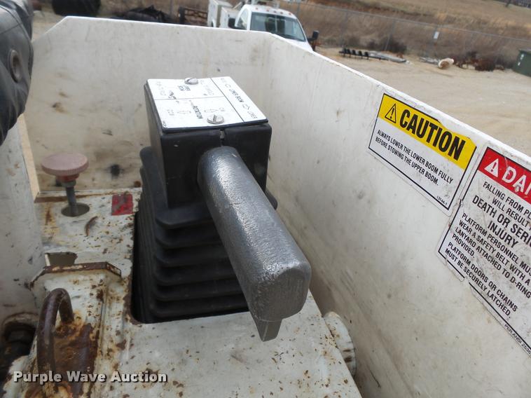 image for item K3338 2008 Dodge Ram 5500 bucket truck