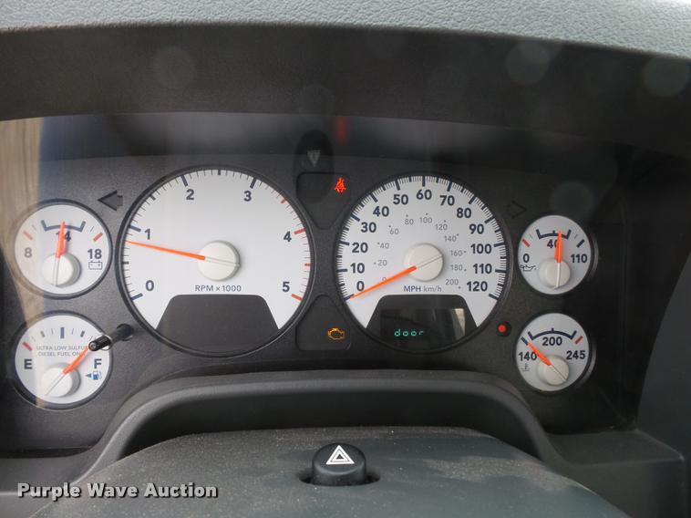 image for item K3338 2008 Dodge Ram 5500 bucket truck