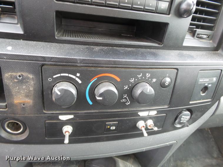 image for item K3338 2008 Dodge Ram 5500 bucket truck