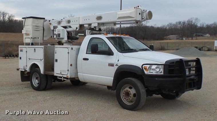 image for item K3339 2008 Dodge Ram 5500 bucket truck