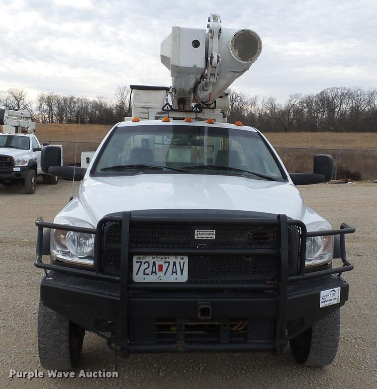 image for item K3339 2008 Dodge Ram 5500 bucket truck