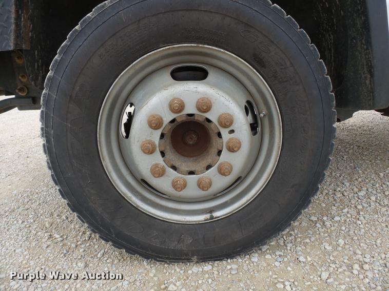 image for item K3339 2008 Dodge Ram 5500 bucket truck