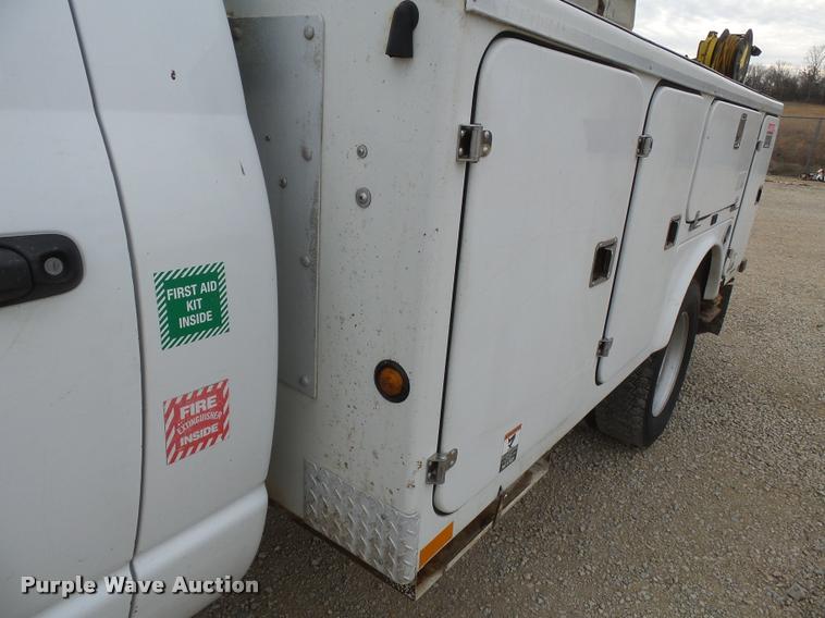 image for item K3339 2008 Dodge Ram 5500 bucket truck