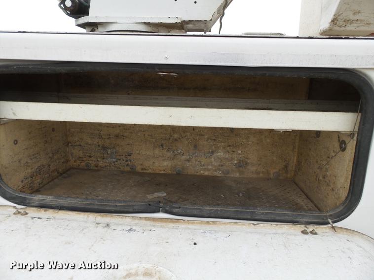 image for item K3339 2008 Dodge Ram 5500 bucket truck