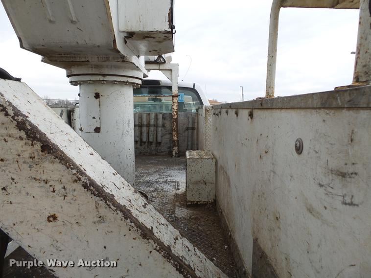 image for item K3339 2008 Dodge Ram 5500 bucket truck