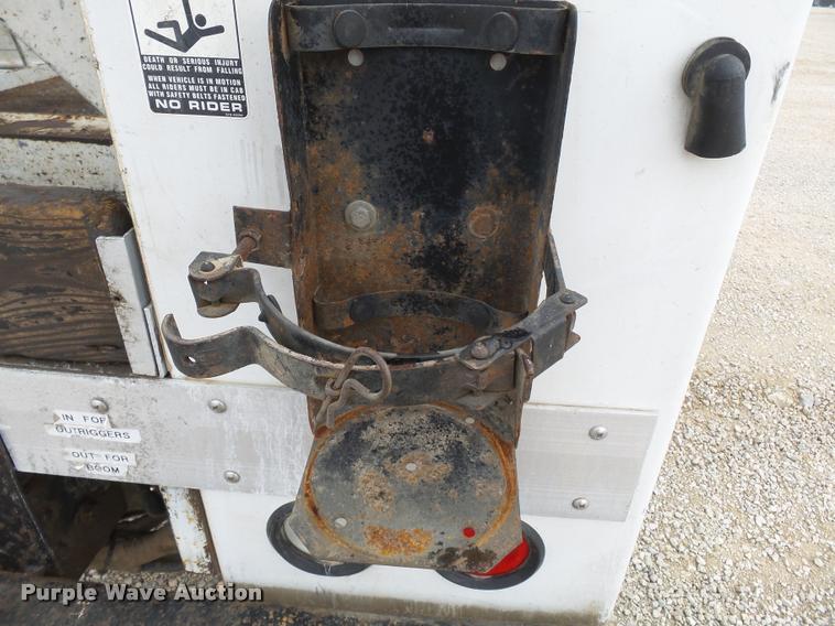 image for item K3339 2008 Dodge Ram 5500 bucket truck