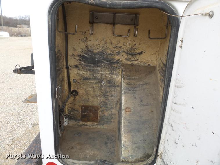 image for item K3339 2008 Dodge Ram 5500 bucket truck