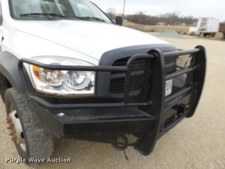 image for item K3339 2008 Dodge Ram 5500 bucket truck