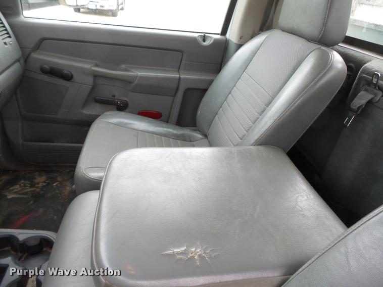 image for item K3339 2008 Dodge Ram 5500 bucket truck