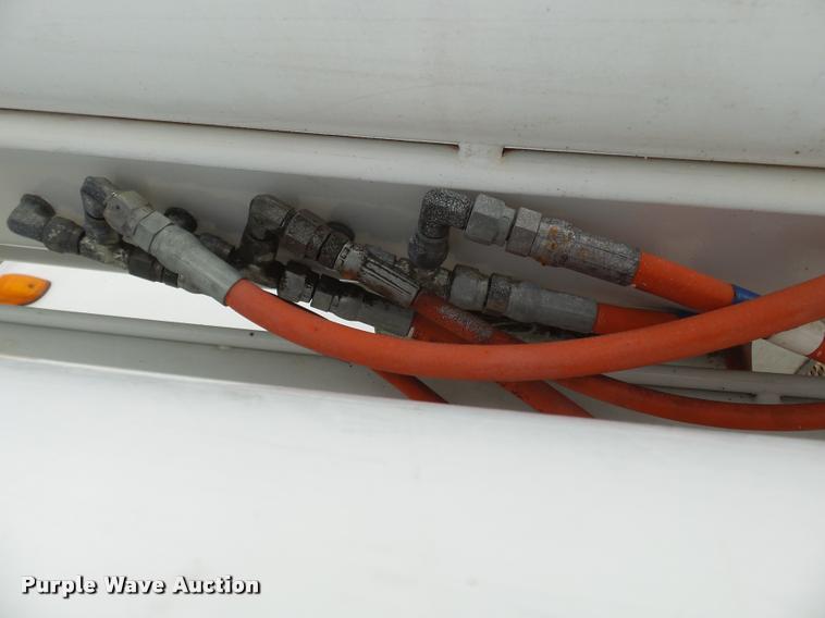 image for item K3339 2008 Dodge Ram 5500 bucket truck