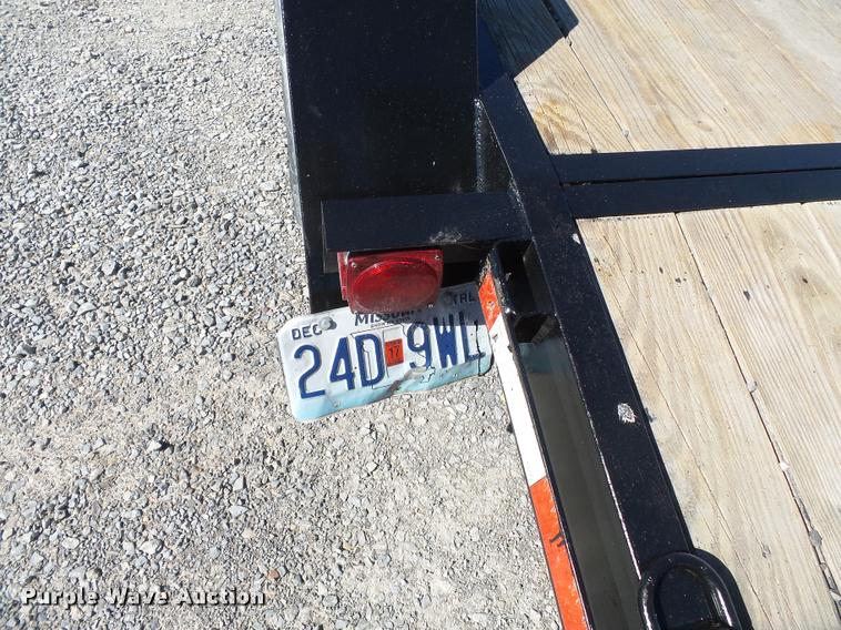 image for item K3345 2012 Mid-america utility trailer