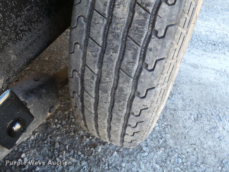 image for item K3345 2012 Mid-america utility trailer