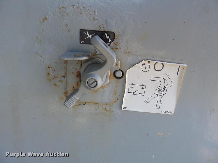 image for item K3348 2000 Skyjack SJ8831 scissor lift