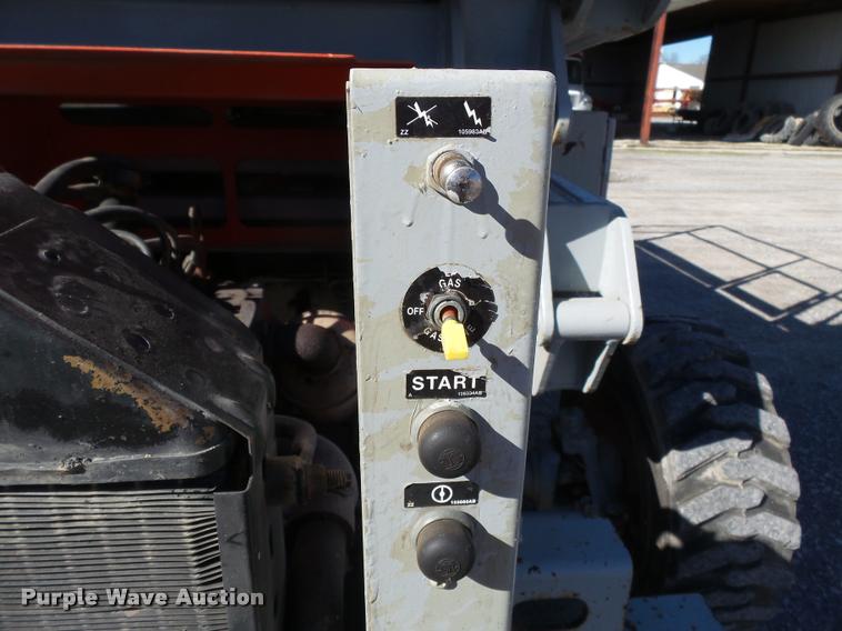 image for item K3348 2000 Skyjack SJ8831 scissor lift