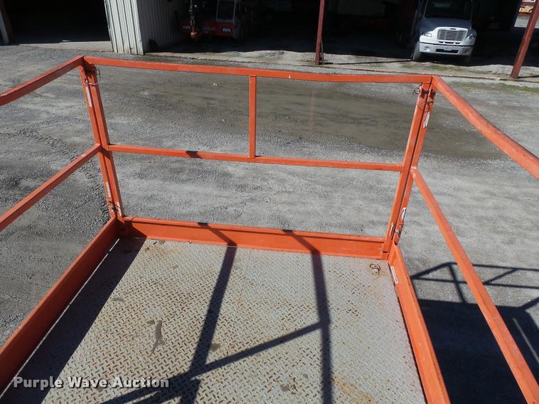 image for item K3348 2000 Skyjack SJ8831 scissor lift