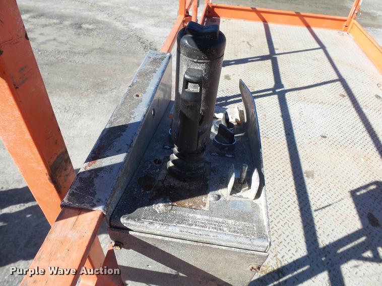 image for item K3348 2000 Skyjack SJ8831 scissor lift
