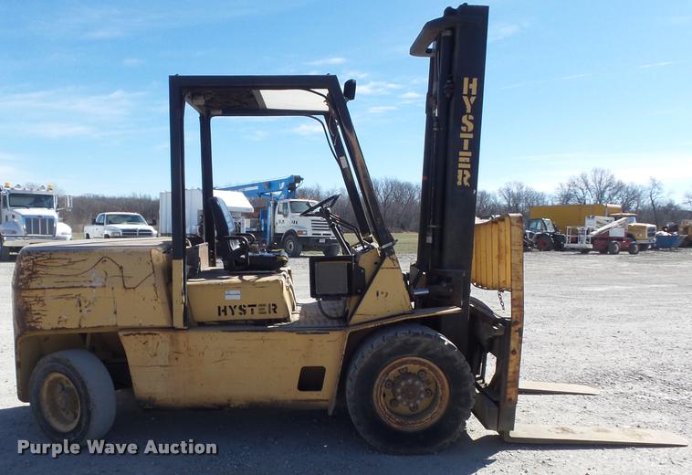 image for item K7701 1987 Hyster H90XL rough terrain forklift