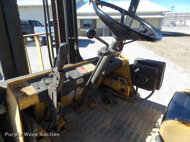 image for item K7701 1987 Hyster H90XL rough terrain forklift