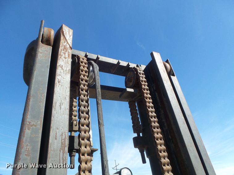 image for item K7701 1987 Hyster H90XL rough terrain forklift