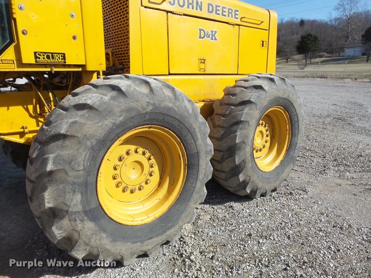 image for item K7703 1990 John Deere 772B motor grader