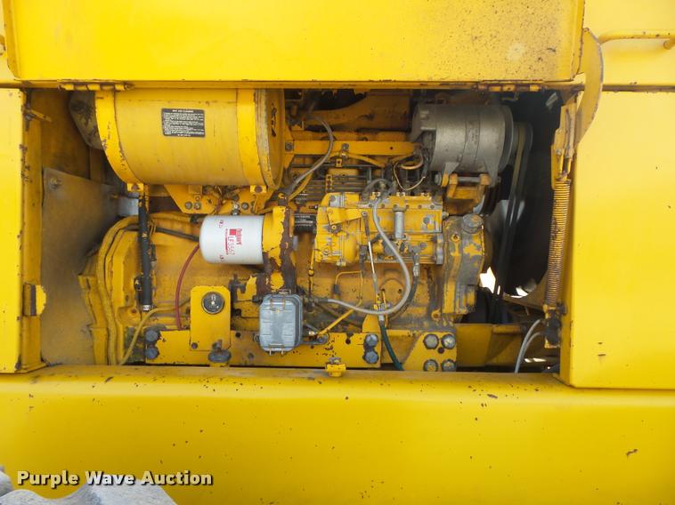 image for item K7703 1990 John Deere 772B motor grader