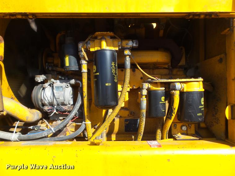 image for item K7703 1990 John Deere 772B motor grader