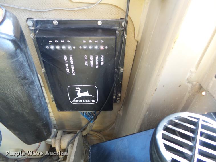 image for item K7703 1990 John Deere 772B motor grader