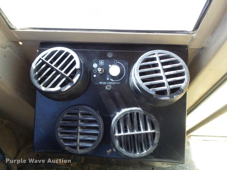 image for item K7703 1990 John Deere 772B motor grader