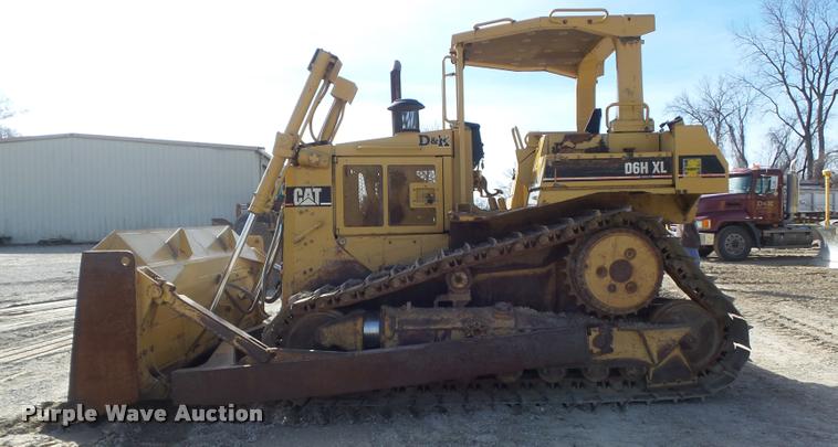 image for item K7704 1995 Caterpillar D6H XL Series II dozer