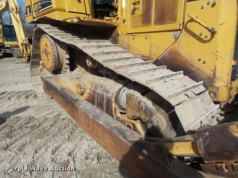 image for item K7704 1995 Caterpillar D6H XL Series II dozer
