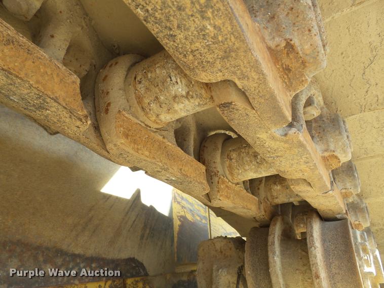 image for item K7704 1995 Caterpillar D6H XL Series II dozer