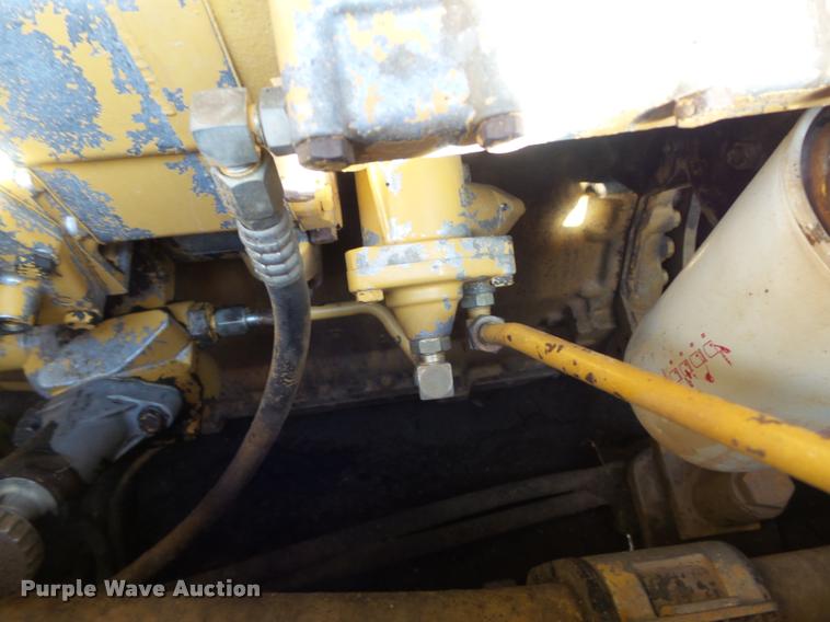 image for item K7704 1995 Caterpillar D6H XL Series II dozer