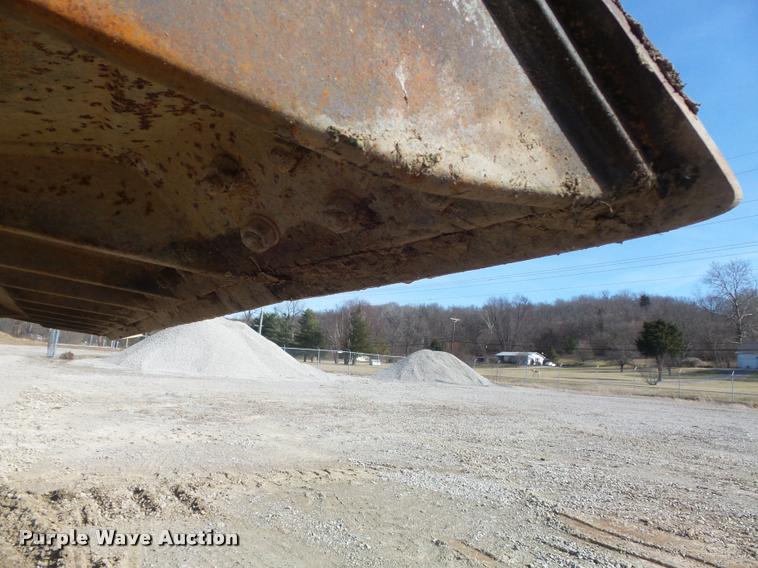 image for item K7704 1995 Caterpillar D6H XL Series II dozer