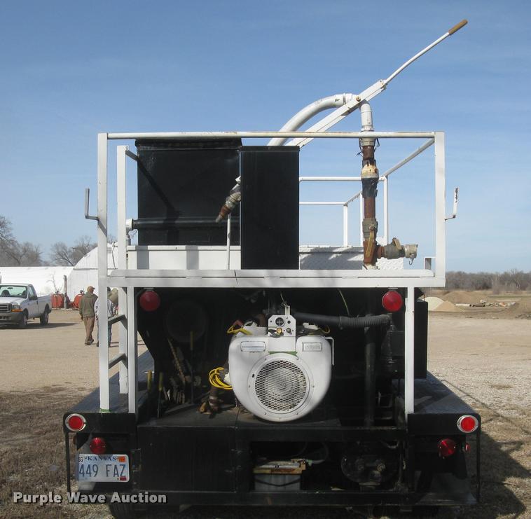 image for item L3939 1987 Bowie 1100TR hydromulcher