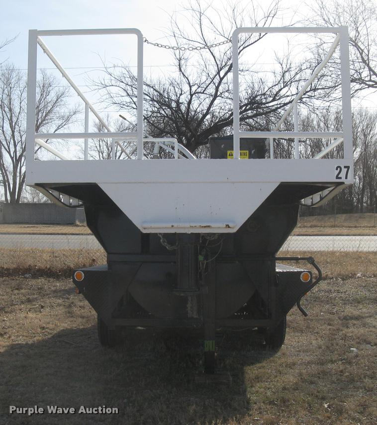 image for item L3939 1987 Bowie 1100TR hydromulcher