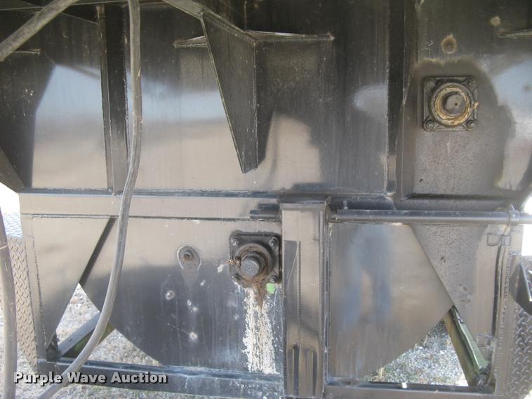 image for item L3939 1987 Bowie 1100TR hydromulcher