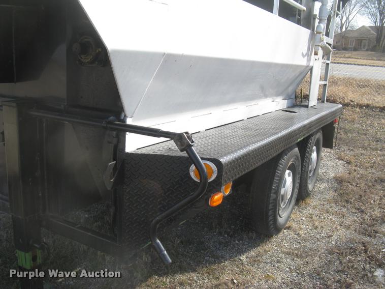 image for item L3939 1987 Bowie 1100TR hydromulcher